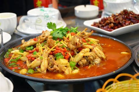 自贡菜是川菜中最辣的菜!辣得浑身冒汗,吃过后就忘不了__财经头条