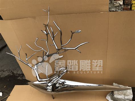 镜面不锈钢树雕塑 树与船抽象定义|纯艺术|雕塑|隆淘金芙蓉 - 原创作品 - 站酷 (ZCOOL)