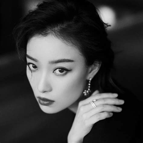 倪妮温柔头像女生