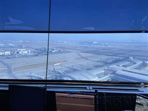 天府机场单日起降航班首次突破1000架次，成都航空枢纽上半年运送旅客量稳居全国第三 - 民用航空网