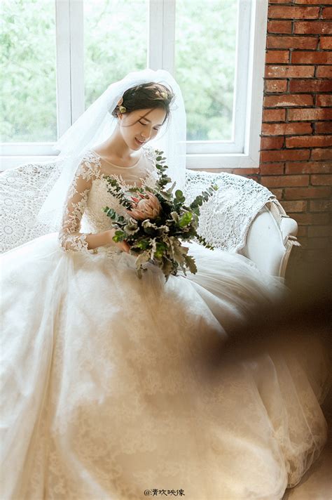 唯美新娘婚纱图片