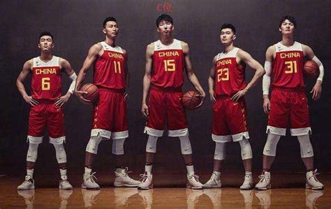 中国男篮世界杯官方定妆写真_新浪图片