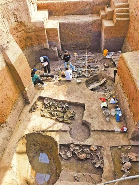 河南永城发掘出完整象牙化石 推算距今已超10万年_凤凰网