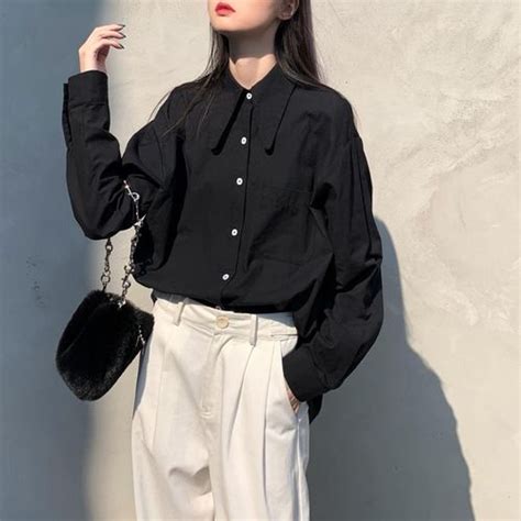 甜美女生头像白衬衣黑
