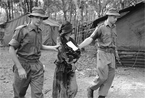 越战美军暴行，用春药对付越南女俘虏，至今美国人羞于提起|美军|美国|越南_新浪新闻