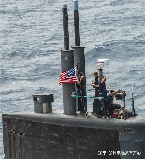 美海军潜艇与水下不明物体相撞，到底是什么原因？