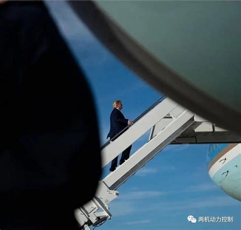 特朗普乘坐“空军一号”险被无人机撞到 - 北京京都航动测控技术有限公司