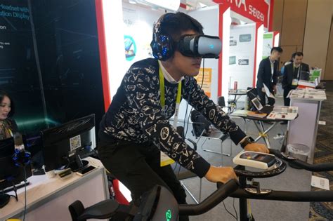 VR房产_VR商业中心定制_VR开发体验_妙果数码招商地产森兰VR未来体验中心