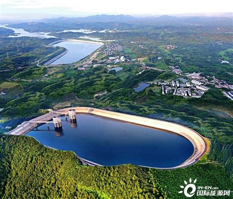 展现中国水电站建设的最新成就——《水电建设》特种邮票创作谈