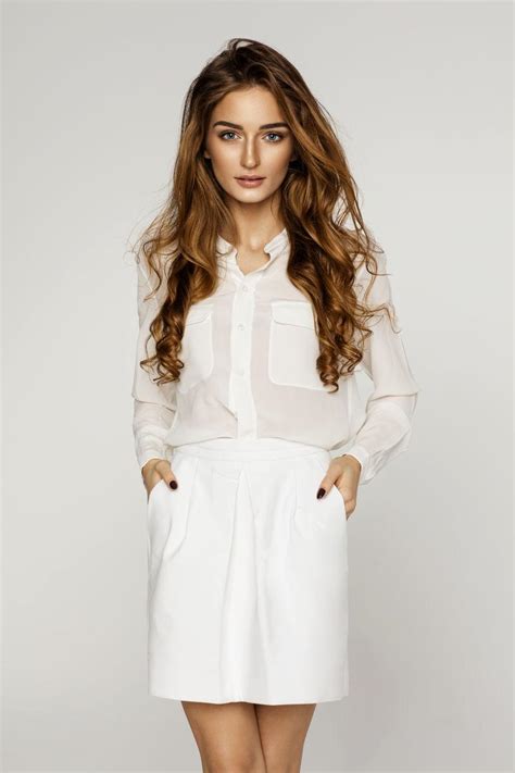 2020欧美春夏季新款女式白色短袖上衣T恤 速卖通女短打底衫批发-阿里巴巴
