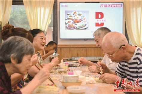 中国人餐桌的变化：从贫乏到丰盛从简单到精致__凤凰网