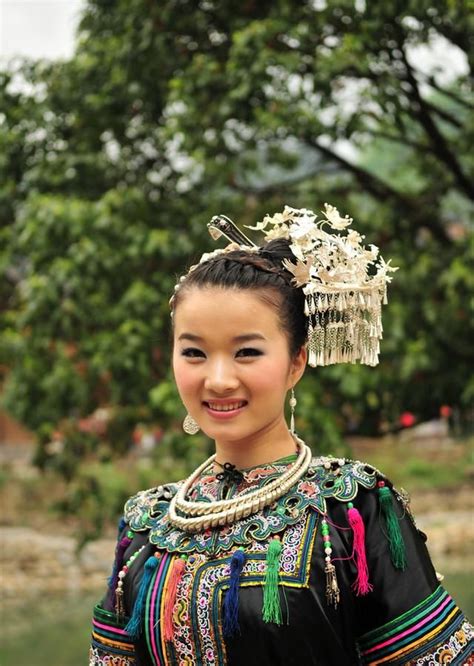 苗族美女都在这儿！中国漂亮妹子最多的少数民族村寨