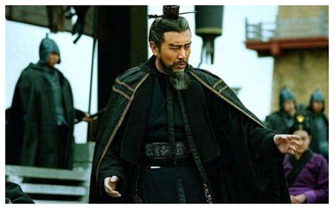 于和伟蹦迪火了，但你一定不知道，刘皇叔最经典的角色是曹操