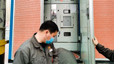 水电维修中心：保证电梯安全，维修工作做在前 - 长葛市宇龙实业股份有限公司