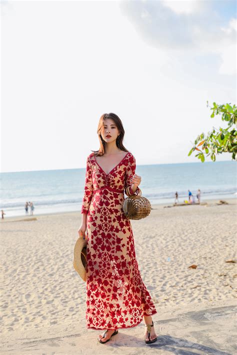 女装夏法式性感吊带沙滩度假裙波西米亚印花厂家直销 雪纺连衣裙-阿里巴巴
