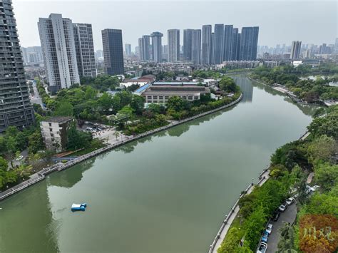 C视频︱智能水域机器人入驻锦江 巡河护水新利器来了_四川在线