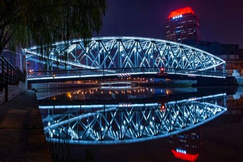 从灰色变彩色——上海长宁区苏州河桥下空间的更新玩法_城市_发展_交通科