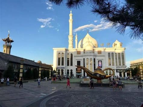 “我的广场叫‘新华’”-内蒙古旅游-内蒙古新闻网