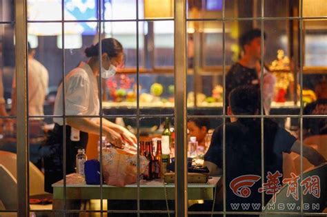 烟火气来袭 西安商场夜市陆续恢复堂食 - 西部网（陕西新闻网）