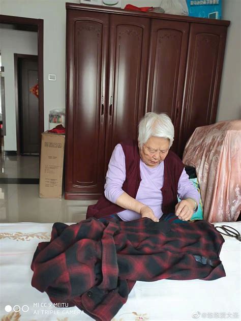 杭州81岁奶奶连续跳绳1000个冲上热搜，这么棒除了坚持，还有老伴爱情加持（二）