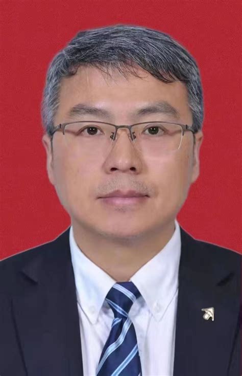 吴慧军 常务副会长-江西省五金机电商会