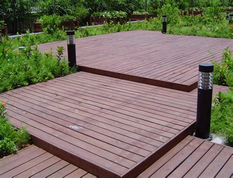 木塑地板和防腐木地板的优缺点 木塑地板与防腐木哪个更耐用_猎装网装修平台