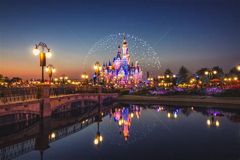 迪士尼背景图夜晚图片