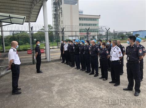 桂林机场安检站开展机坪1号道口发生外来人员砍杀事件应急处置演练-中国民航网
