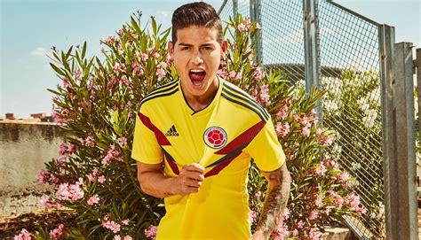 哥伦比亚国家队发布2018世界杯主场球衣 - 球衣 - 足球鞋足球装备 ...