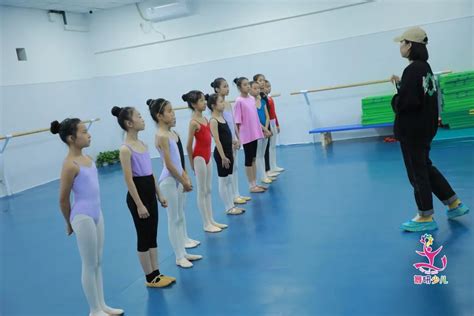 少儿拉丁舞培训班 - 广州纳尼亚顶尖国际少儿艺术中心