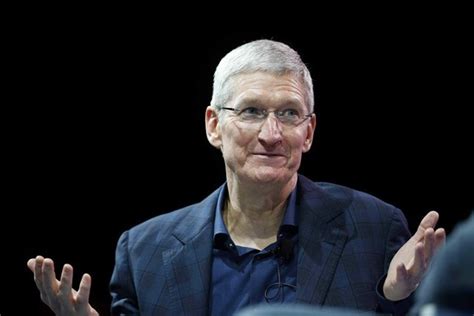 苹果又被告了，只因库克隐瞒了iPhone在中国市场出现的问题？！__财经头条