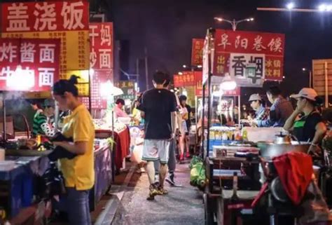 江汉路步行街-江汉路步行街值得去吗|门票价格|游玩攻略-排行榜123网