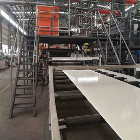 PVDF板材生产设备-苏州金韦尔机械有限公司