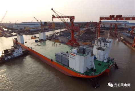 国内首艘纯电动拖轮“云港电拖一号”轮下水 - 在建新船 - 国际船舶网