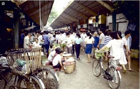 老照片：80年代的广州街道和普通百姓生活__凤凰网