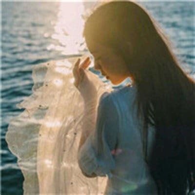 头像甜美唯美女生图片