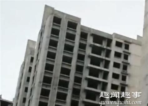 楼扒 | 航拍广州烂尾楼：20年无进展，一年损失2亿！_家在深圳_问房