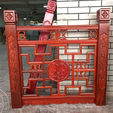 甘南木雕护栏定制-仿古建木栏杆围栏-菠萝格雕刻厂家-上海榕擎实业有限公司