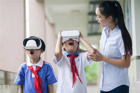 独家专访：VR互动沉浸课堂，开启教学新模式|课堂|教学|教室_新浪新闻