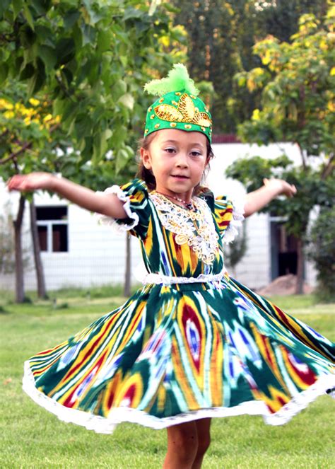 【维族女孩摄影图片】新疆。伊犁人像摄影_太平洋电脑网摄影部落