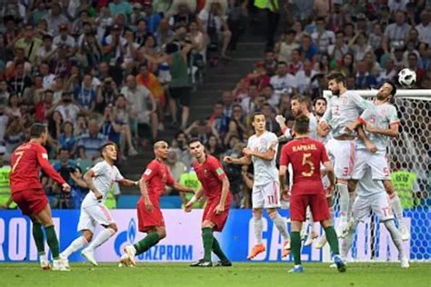 葡萄牙有C罗 世界杯一场完美的对攻战！诠释最经典的巅峰对决|世界杯|西班牙|葡萄牙_新浪新闻