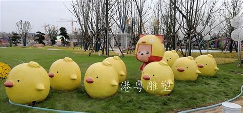 愤怒的玻璃钢小鸡卡通系列小鸡主题公园雕塑树脂摆件_港粤雕塑艺术厂家-站酷ZCOOL