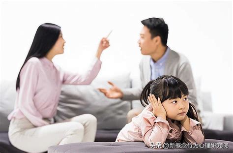 从小爸妈吵架离婚怎么办,孩子因为父母离婚厌学_法律律师咨询