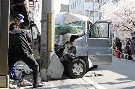 【事故情報】マリナタウン前で車2台が衝突事故～福岡市西区｜NetIB-News