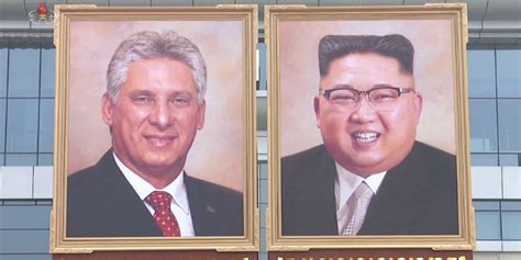 朝鲜公开场合首次出现金正恩肖像画_凤凰网