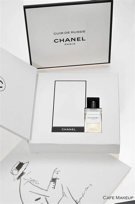 chanel香奈儿香水盒的经典魅力-东莞市冠琳包装盒有限公司