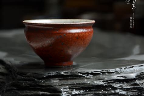 景德镇手绘陶瓷罐子，新款松鹤延年茶叶罐定制