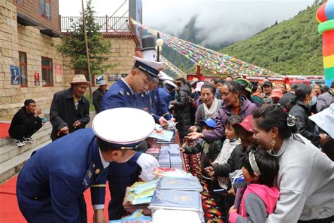 西藏：山南市移动式消防文化主题乐园走进玉麦