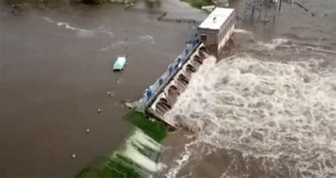 尼泊尔连续降雨致大坝决堤，1名中国公民遇难_暴雨