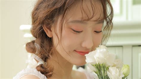 白纱女生头像温柔